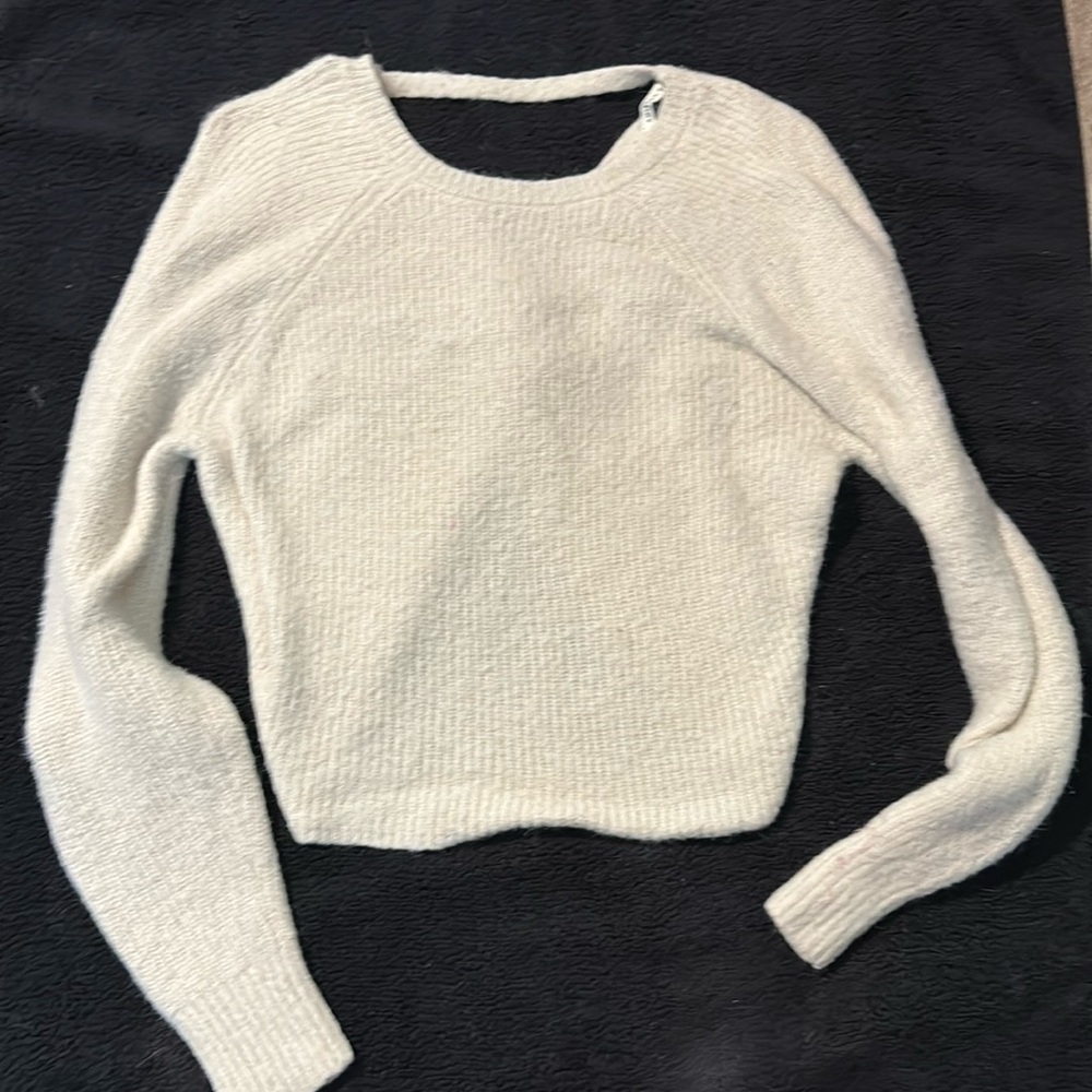 American Eagle white long sleeve